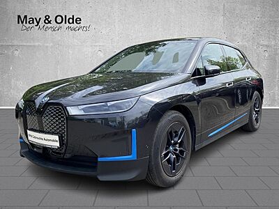 BMW iX xDrive40 HUD AHK Pano Navi Leder Sound H/K 36