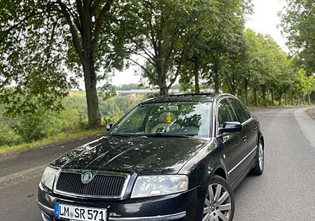 Skoda Superb 2.8 V6 Vollausstattung