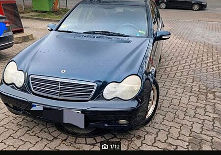 Mercedes-Benz 200