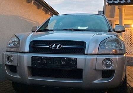 Hyundai Tucson 2.0 GLS 2WD GLS