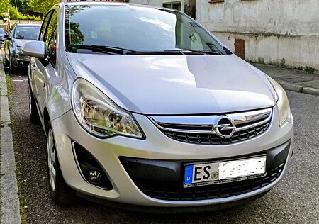 Opel Corsa 1.4 Satellite TÜV NEU Inspektion NEU