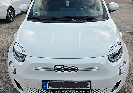 Fiat 500E ICON Limousine 42 kWh ICON