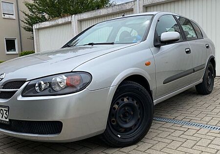 Nissan Almera Comfort 1.8I Automatik