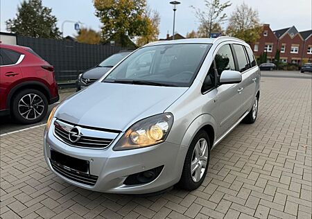 Opel Zafira 1.7 CDTI Family TÜV NEU/7-Sitz/AHK/Navi