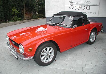Triumph TR6 PI +OVERDRIVE +Tüv Neu