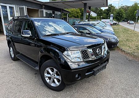 Nissan Pathfinder 2.5 dCi Comfort