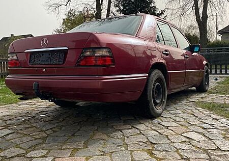 Mercedes-Benz E 280