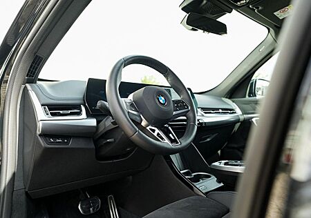 BMW X1 sDrive20i M-Sport PRO 19" AHK PANO KoZg AdLED