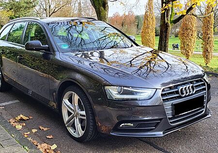 Audi A4 gebraucht kaufen Audi A4 2.0 TDI 110kw Avant Navi Bi-Xenon 19-Zoll Eu6
