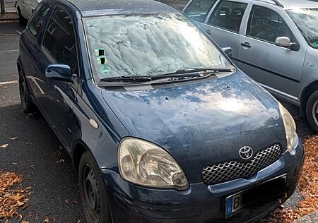 Toyota Yaris 1.0 Sol sol