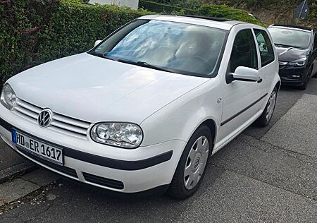 VW Golf Volkswagen 4 1.6 SR TÜV Scheckheft Automatik Tausch