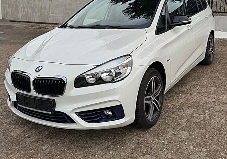 BMW 216 Baureihe 2 Gran Tourer i Sport Line