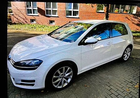 VW Golf Volkswagen 1.4 TSI 90kW DSG BMT Highline Highline