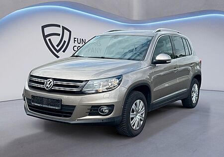 VW Tiguan Volkswagen Life 4Motion, SHZ, AHK, 8-/FACH