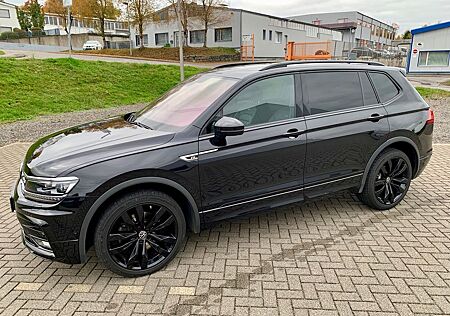 VW Tiguan Allspace gebraucht kaufen VW Tiguan Allspace Volkswagen 2,0 TDI 4-Motio R-Line, Blacklin