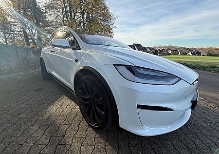 Tesla Model X Plaid Allrad 1020 PS 22 Zoll AHK MwSt.