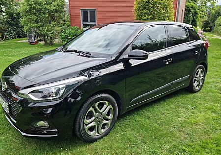 Hyundai i20 1.0 T-GDI 74kW Style inkl. WR und Garantie
