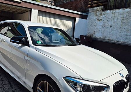 BMW 120d M Sport A / Harman Kardon