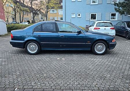 BMW 520i e39