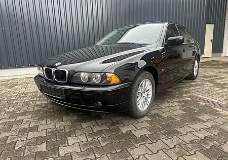 BMW 530i E39 1. Hand Original 81.398 km Scheckheft