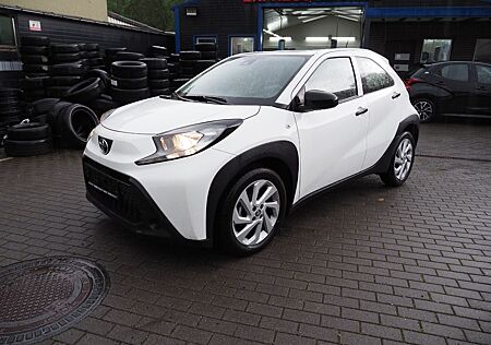 Toyota Aygo (X) Basis