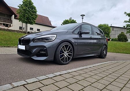 BMW 2er 220 Active Tourer 220d xDrive Steptronic M S...
