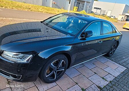 Audi A8 3.0 TDI tiptronic quattro -