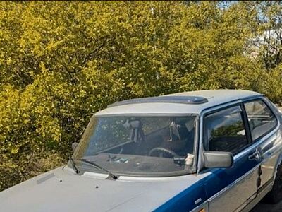 Saab 900