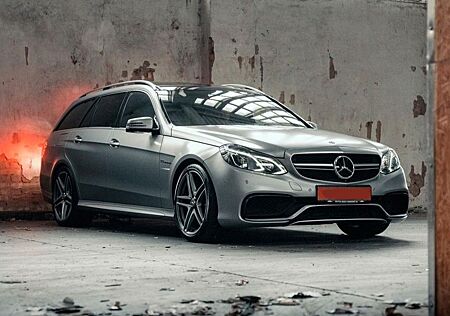 Mercedes-Benz E 63 AMG E 63 S AMG 4MATIC