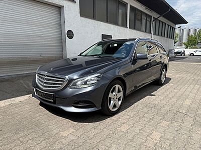 Mercedes-Benz E 300 BlueTec 2.Hand Scheckheft TÜV und Service