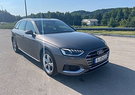 Audi A4 35 TDI S tronic Avant -