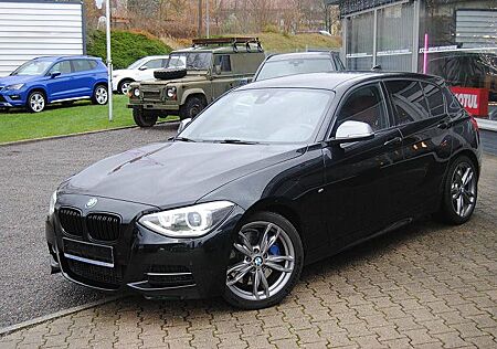 BMW M135i xDrive.Auto.Leder.Nav-Prof.Kamera.Scheckh.