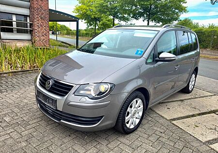 VW Touran Volkswagen Freestyle mit neue TÜV