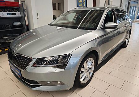 Skoda Superb Combi Style NAVI RFK SZH UVM