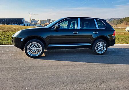 Porsche Cayenne S 4,5l V8 AHK, SHZ, Xenon, Schiebedach