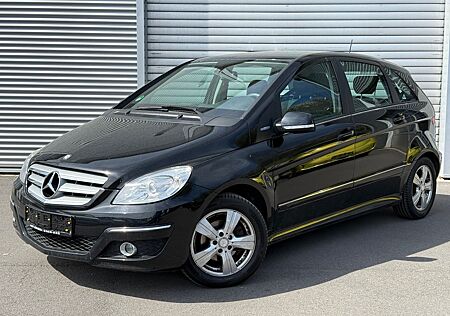 Mercedes-Benz B 180 1.7 Benziner Klimaanlage Navi Tempomat SHZ