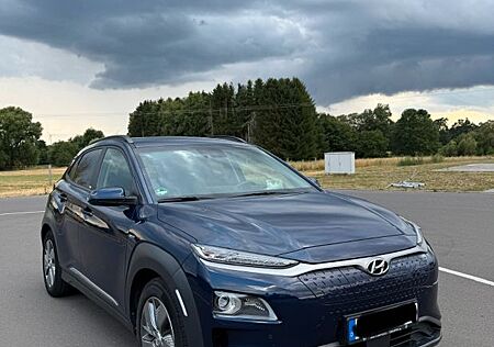 Hyundai Kona Elektro DAB+ | 150 kW | Premium-Paket