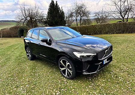 Volvo XC 60 XC60 B4 D Ultimate Dark AWD el. Panoramadach