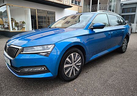 Skoda Superb Combi Style 1,5 TSI Virtual ACC Kamera