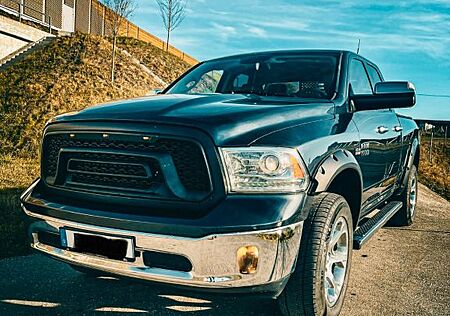 Dodge RAM 1500 Laramie 5,7 HEMI | LPG | Leder | AHK
