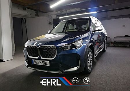 BMW iX1 xDrive30 xLine Head-Up HK HiFi DAB LED RFK