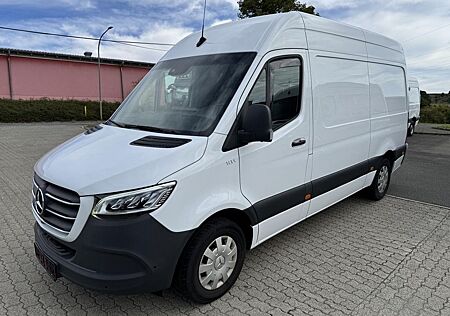 Mercedes-Benz Sprinter 319 CDI L2H2 Distronic*LED*Aut*AHK 3,5t