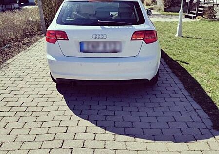 Audi A3 2.0 TDI (DPF) S tronic S line Sportback S...