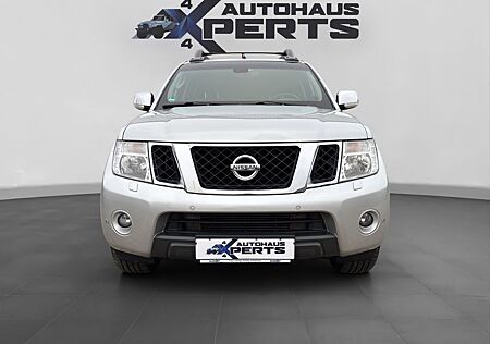 Nissan Navara DOUBLE CAB 3.0 V6 LE | 1.HAND | 4X4 |