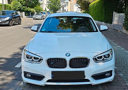 BMW 118d xDrive Advantage Sehr gepflegt