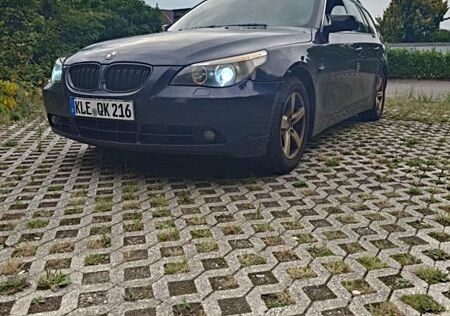 BMW 525i A Touring -