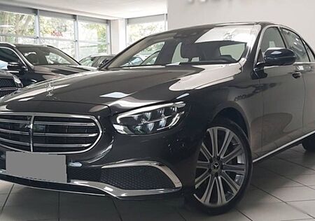 Mercedes-Benz E 300 de.4MATIC Autom. -MASSAGE.AI