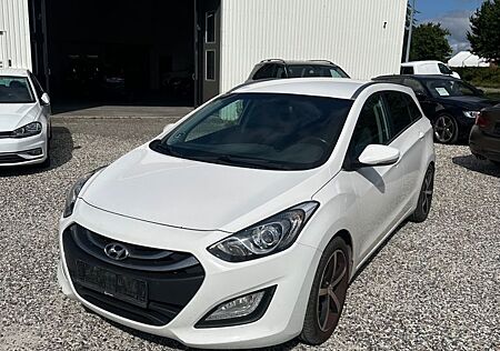 Hyundai i30 gebraucht kaufen Hyundai i30 cw Style