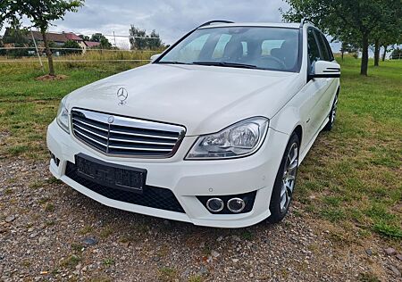 Mercedes-Benz C 180 CGI T BlueEFFICIENCY Autom. - AMG Paket