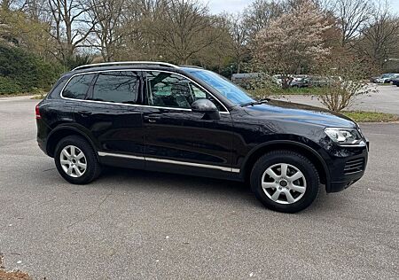 VW Touareg Volkswagen 3.0 V6 TDI Tiptronic -